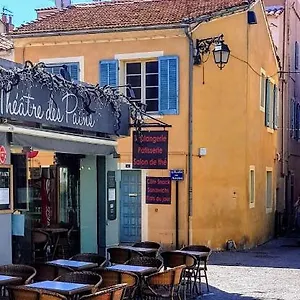 Hébergement de vacances Maison De En Plein Cœur De 3 Double 105m2, Sanary-sur-Mer